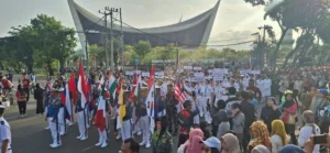 Kirab KRI Bima Suci