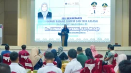 Bupati Dharmasraya, Annisa Suci Ramadhani memberikan sambutan pada pertemuan percepatan MBG di Auditorium Dharmasraya, Pulau Punjung, Minggu (31/8/2025). (Foto: Pemkab Dharmasraya)