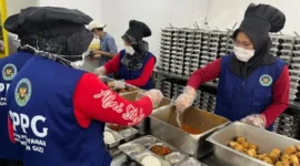 Dapur ketiga atau SPPG 003 resmi beroperasi di Kelurahan Pasar Pandan Air Mati (PPA), Kecamatan Tanjung Harapan, Senin (8/9/2025). (Foto: IP Kota Solok)