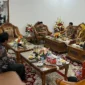 Pengurus MKKS SMP Swasta Padang bersilaturahmi dengan Wakil Wali Kota Padang, Maigus Nasir di Rumah Dinas Wakil Wali Kota, Selasa (5/8/2025). (Foto: FB Diskominfo Padang)