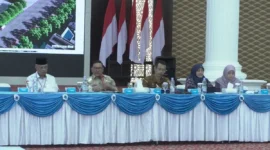 Wali Kota Bukittinggi, Ramlan Nurmatias memimpin rapat persiapan lanjutan MTQ Tingkat Provinsi Sumatera Barat di Balairung Rumah Dinas Wali Kota, Selasa (16/9/2025). (Foto: Pemko Bukittinggi)