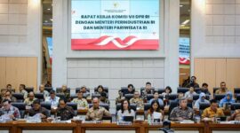 Menteri Pariwisata (Menpar) Widiyanti Putri Wardhana dalam rapat kerja dengan Komisi VII di Gedung DPR RI, Senayan, Jakarta Pusat, Rabu (3/9/2025). (Foto: Kemenpar)