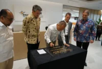 Menteri Perindustrian (Menperin) Agus Gumiwang Kartasasmita saat berkunjung ke Apple Developer Academy @BINUS Bali, Kamis (4/8). (Foto: Kemenperin)