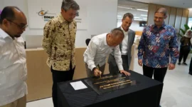 Menteri Perindustrian (Menperin) Agus Gumiwang Kartasasmita saat berkunjung ke Apple Developer Academy @BINUS Bali, Kamis (4/8). (Foto: Kemenperin)