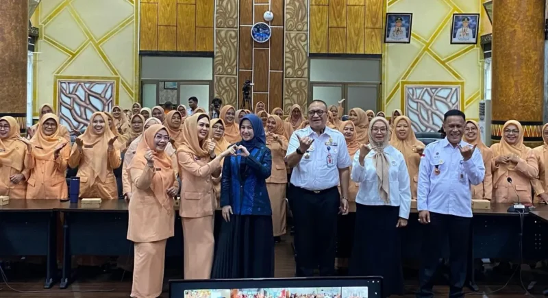 DWP Padang mengukuhkan kepengurusan baru masa bakti 2024–2029 di Ruang Abu Bakar Ja’ar, Balai Kota Padang, Rabu (24/9/2025). (Foto: FB Diskominfo Padang)