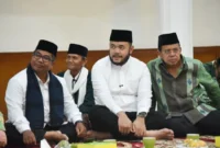 Wali Kota Padang Fadly Amran menghadiri Lailatul Ijtima’ yang digelar PCNU Padang di Palanta Rumah Dinas Wali Kota Padang, Kamis malam (18/9/2025). (Foto: Prokopim Padang)