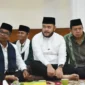 Wali Kota Padang Fadly Amran menghadiri Lailatul Ijtima’ yang digelar PCNU Padang di Palanta Rumah Dinas Wali Kota Padang, Kamis malam (18/9/2025). (Foto: Prokopim Padang)