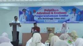 Wali Kota Bukittinggi, Ramlan Nurmatias membuka Pelatihan Advokasi dan Evaluasi Pengarusutamaan Gender (PUG) Tahun 2025. (Foto: Pemko Bukittinggi)