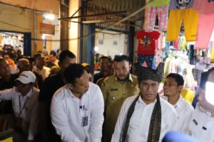 Pasar Lubuk Buaya