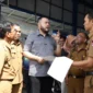 Wali Kota Padang, Fadly Amran meninjau progres pembangunan Pasar Ulak Karang, Selasa (9/9/2025). (Foto: Prokopim Padang)