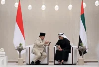 Presiden Prabowo Subianto melakukan pertemuan dengan Presiden MBZ di Presidential Flight Abu Dhabi, Jumat (12/9/2025). (Foto: BPMI Setpres)
