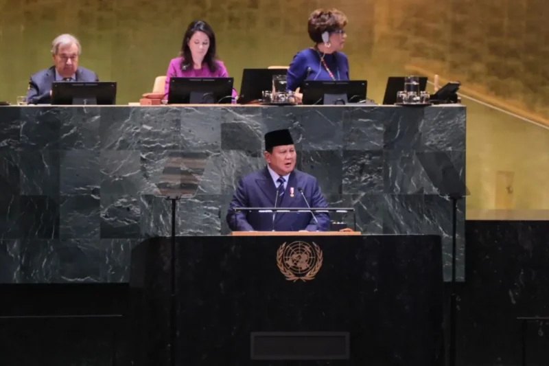 Presiden Prabowo Subianto dalam pidato perdananya di Sidang Majelis Umum ke-80 PBB pada Selasa (23/9). (Foto: Kemenlu)