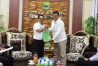 Bupati Padang Pariaman, John Kenedy Azis (JKA) menerima audiensi Kepala Pusdal Wilayah Sumatera, Zamzami, Rabu (3/9/2025). (Foto: Kominfo Padang Pariaman)