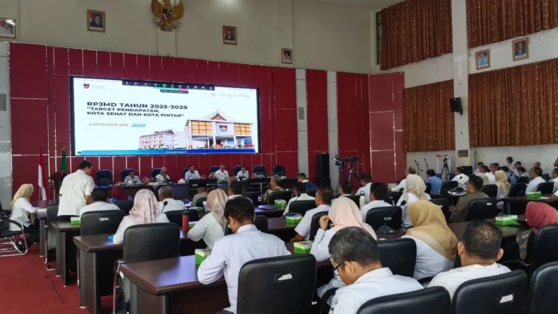 Pemko Padang menargetkan program Kota Sehat dan Kota Pintar sebagai sasaran utama dalam RPJMD 2025–2029. (Foto: Diskominfo Padang)