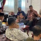 Wakil Wali Kota Padang Maigus Nasir memimpin Rakor di Ruang Kerja Wakil Wali Kota, Balai Kota Padang, Kamis (25/9/2025). (Foto: FB Diskominfo Padang)