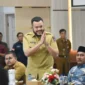 Wali Kota Padang, Fadly Amran menghadiri Rakor Ketersediaan Pangan se-Sumbar yang dipimpin langsung Menteri Pertanian RI, Andi Amran Sulaiman, Selasa (16/9/2025). (Foto: Prokopim Padang)