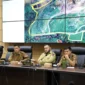Wali Kota Padang Fadly Amran memimpin rapat penyelesaian permasalahan keberadaan sapi di TPA Air Dingin, Senin (8/9/2025). (Foto: Prokopim Padang)