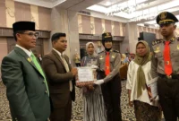 Pengukuhan Praja Angkatan IV, SMA Praja Nusantara di Hotel Pangeran Beach, Padang, Kamis (18/9/2025). (Foto: FB Diskominfo Padang)