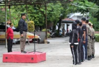 Kabid Ketertiban Umum Satpol PP Padang, Rozaldi Rosman memimpin apel perdana Satgas Pengamanan di markas Satpol PP, Jumat (5/9/2025). (Foto: FB Diskominfo Padang)
