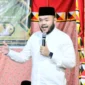Wali Kota Padang, Fadly Amran menghadiri peringatan Maulid Nabi Muhammad SAW di Masjid Nurus Sholihin Sungai Bangek, Minggu (7/9/2025) malam. (Foto: Prokopim Padang)