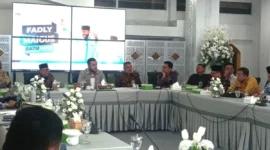 Kegiatan retret Smart Surau di Gedung Putih Rumah Dinas Wali Kota Padang, Kamis (18/9/2025). (Foto: Diskominfo Padang)