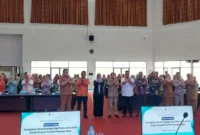 Rakor Peningkatan Literasi Keuangan Bagi Pelaku Usaha dalam Rangka Waspada Transaksi Keuangan Ilegal di Ruang Bagindo Aziz Chan, Balai Kota Padang, Aie Pacah, Selasa (9/9/2025). (Foto: Diskominfo Padang)