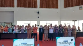 Rakor Peningkatan Literasi Keuangan Bagi Pelaku Usaha dalam Rangka Waspada Transaksi Keuangan Ilegal di Ruang Bagindo Aziz Chan, Balai Kota Padang, Aie Pacah, Selasa (9/9/2025). (Foto: Diskominfo Padang)