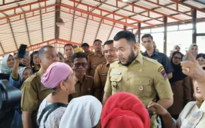 Wako Padang berdialog dengan pedagang Pasar Lubuk Buaya