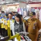 Wamen PU Diana Kusumastuti meninjau Pasar Raya Padang Fase VII, Senin (29/9/2025). (Foto: Prokopim Padang)