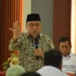 Wakil Wali Kota Padang, Maigus Nasir memimpin Rapat Koordinasi Penurunan Angka Kemiskinan di Aula Dinas Kesehatan Kota Padang, Rabu (10/9/2025). (Foto: Diskominfo Padang)