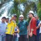 Bupati Dharmasraya Annisa Suci Ramadhani mendampingi Anggota DPR RI Fraksi Golkar Zigo Rolanda meninjau sejumlah proyek strategis di Kabupaten Dharmasraya, Sabtu (11/10/2025). (Foto: Pemka Dharmasraya)