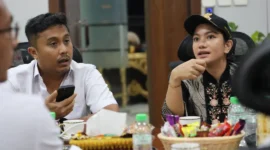 Bupati Dharmasraya Annisa Suci Ramadhani bersama Wagub Sumbar Vasko Ruseimy. (Foto: Pemkab Dharmasraya)