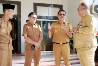 Bupati Solsel H. Khairunas menegaskan komitmennya untuk menghadirkan pemerintahan yang bekerja dengan hasil nyata dan berdampak langsung bagi masyarakat. (Foto: Humas Pemkab Solsel)