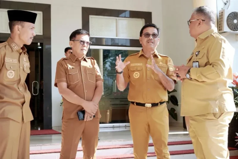 Bupati Solsel H. Khairunas menegaskan komitmennya untuk menghadirkan pemerintahan yang bekerja dengan hasil nyata dan berdampak langsung bagi masyarakat. (Foto: Humas Pemkab Solsel)