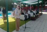 Asisten III Setdako Padang, Corri Saidan membuka Kejuaraan Renang Sumatera Cup 2025 memperebutkan Piala Wali Kota Padang di Kolam Renang Teratai, Kamis (23/10/2025). (Foto: Diskominfo Padang)