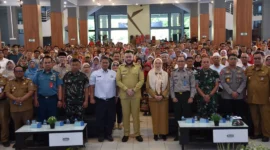 Wali Kota Padang Fadly Amran pada acara Workshop Drill Menghadapi Gempa Bumi Berpotensi Tsunami di Gedung Youth Centre, Selasa (21/10/2025). (Foto: Diskominfo Padang)