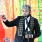 Wali Kota Padang Fadly Amran menyampaikan sambutan dalam acara Penjamuan Batagak Panghulu Suku Koto Kenagarian Koto Tangah bagi Ketua LKAAM Sumbar, Fauzi Bahar, Sabtu (11/10/2025). (Foto: Diskominfo Padang)