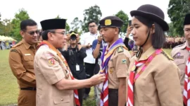Wakil Wali Kota Padang, Maigus Nasir membuka Fiesta Unand ke-39 di Bumi Perkemahan Pramuka Unand, Selasa (7/10/2025). (Foto: Prokopim Padang)