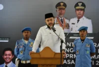 Wali Kota Padang Fadly Amran memberikan sambutan saat pelantikan DPW BKPRMI Sumbar, Sabtu (4/10/2025). (Foto: Prokopim Padang)