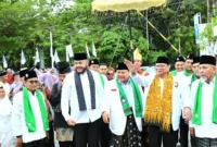 Wali Kota Padang, Fadly Amran menghadiri prosesi pelantikan pengurus PD Perti dan Perwati Sumbar masa bakti 2025-2030, di Gedung Bagindo Aziz Chan Youth Center, Sabtu (18/10/2025). (Foto: Prokopim Padang)