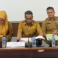 Wakil Bupati Pessel, Risnaldi Ibrahim didampingi Kepala Dinas Kominfo Pessel, Wendi saat menyampaikan paparan. (Foto: Dok. Kominfo)