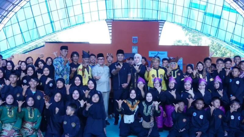 Pemko Bukittinggi bersama IPSI Sumbar menggelar Kejuaraan Pencak Silat Dang Tuanku VI di GOR Bermawi Bukittinggi, Selasa (14/10/2025). (Foto: Pemko Bukittinggi)