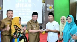 Wakil Wali Kota Padang, Maigus Nasir menghadiri Milad ke-5 Polita Sumbar di kampus Polita Sumbar, Selasa (21/10/2025). (Foto: Prokopim Padang)