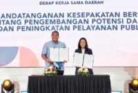 Pemprov DKI Jakarta menandatangani kesepakatan bersama dengan Pemko Pariaman di Jakarta, Jumat (3/10). (Foto: Kominfo Pariaman)