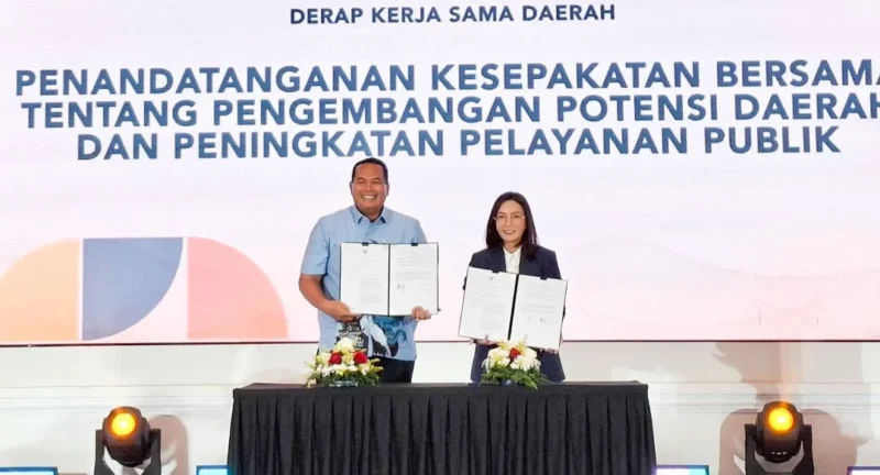 Pemprov DKI Jakarta menandatangani kesepakatan bersama dengan Pemko Pariaman di Jakarta, Jumat (3/10). (Foto: Kominfo Pariaman)