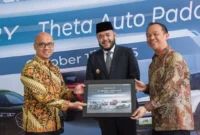 Wali Kota Padang Fadly Amran menghadiri Grand Opening Showroom Chery Padang, Selasa (1/10/2025). (Foto: Prokopim Padang)