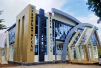 Gedung Perpustakaan baru Pemko Padang berdiri megah di sebelah Gedung Bagindo Aziz Chan Youth Center. (Foto: Diskominfo Padang)