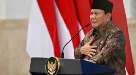 Presiden Prabowo Subianto menegaskan komitmen pemerintah untuk terus menekan biaya haji dan meningkatkan pelayanan jemaah Indonesia. (Foto: BPMI Setpres) 