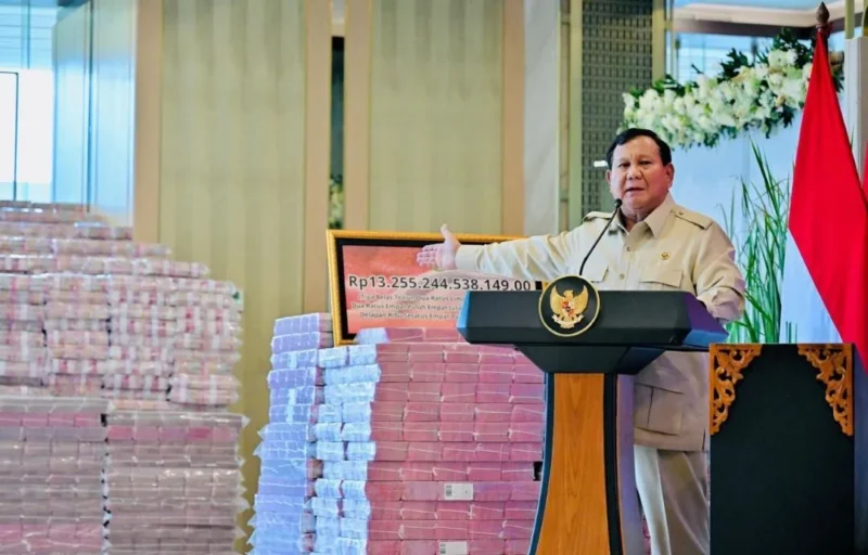 Presiden Prabowo menegaskan hasil korupsi CPO akan digunakan untuk kesejahteraan rakyat. (Foto: BPMI Setpres)