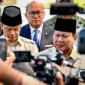 Presiden Prabowo Subianto menyampaikan keterangan pers kepada awak media di Pangkalan Udara Halim Perdanakusuma, Jakarta, Selasa (14/10/2025) (Foto: BPMI Setpres)